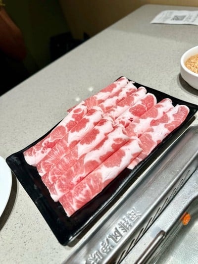 สันคอหมูสไลด์