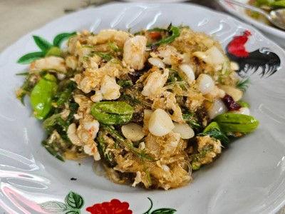 ผัดสามฉุน