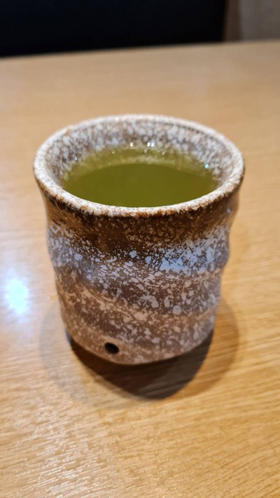 ชาเขียวร้อน รีฟิว