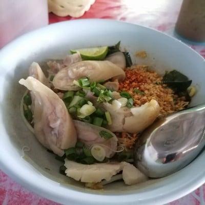 เส้นหมี่แห้งหางหมู