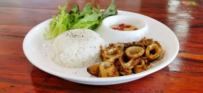 อาหาร หรือ เครื่องดื่ม