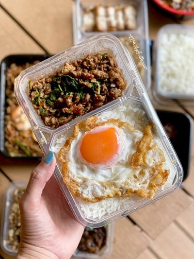 ข้าวราดกะเพราหมูสับ