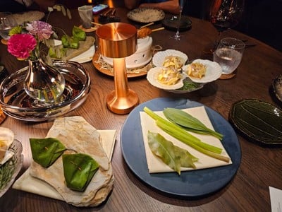 ข้าวเหนียวมูลกะทิ+ผัก