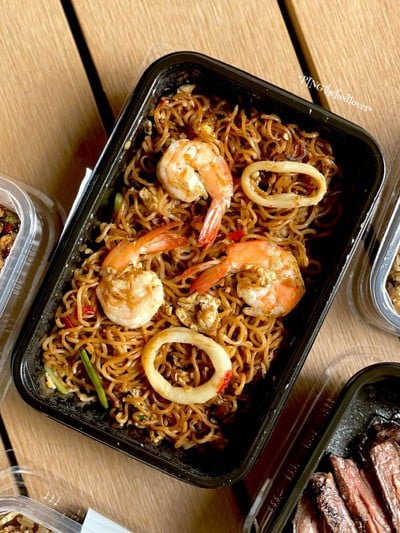 มาม่าผัดทะเล