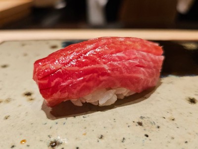 Sushi Otoro (เนื้อส่วนท้องทูน่า)