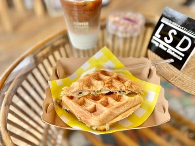 🧇 Ham Mushroom Croffle. (Price 69 Baht.)