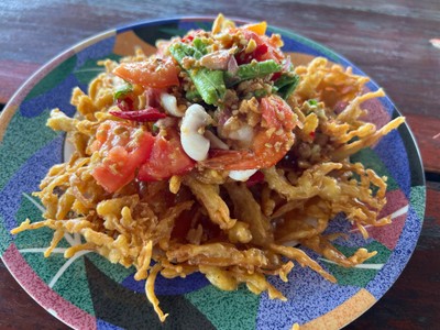 ส้มตำเห็ดเข็มทองทอด