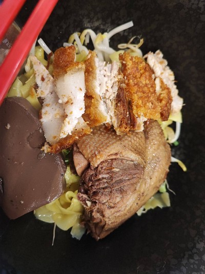 อาหาร หรือ เครื่องดื่ม