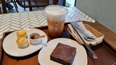 อาหาร หรือ เครื่องดื่ม