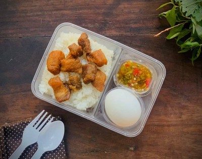 อาหาร หรือ เครื่องดื่ม