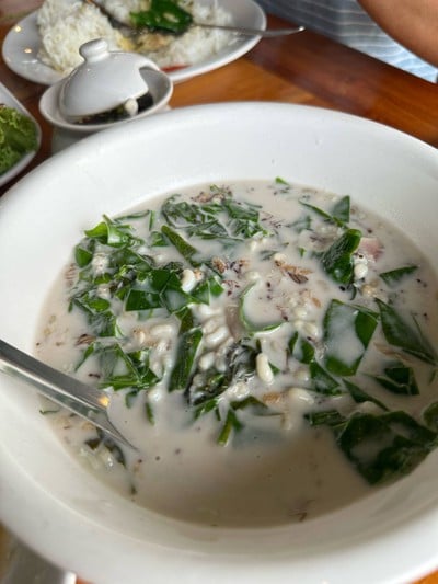ต้มกะทิใบเหลียงไข่มดแดง