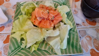 ยำปลาแซลม่อน