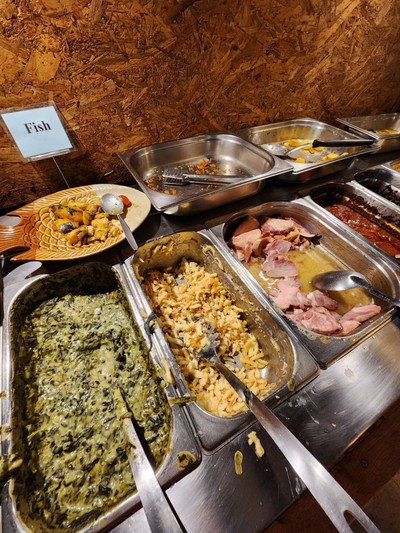 อาหาร หรือ เครื่องดื่ม