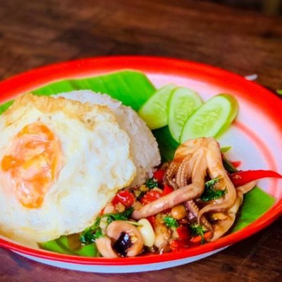 อาหาร หรือ เครื่องดื่ม