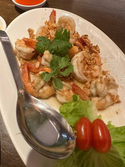 กุ้งกระเทียม