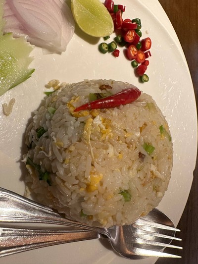 ข้าวผัดปลาเค็ม