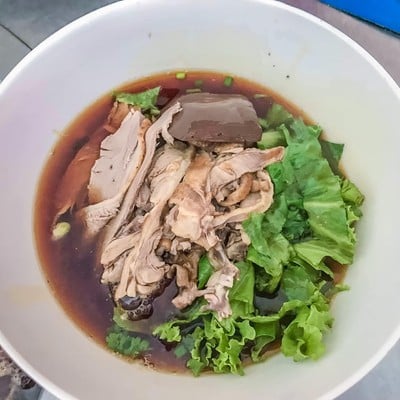 นาย ดุ่ย ก๋วยเตี๋ยวเป็ด สระแก้ว