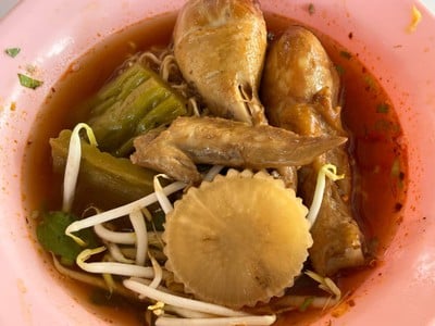 ก๋วยเตี๋ยวไก่