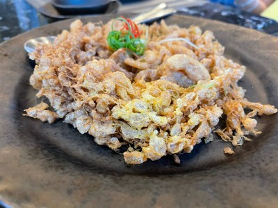 ไข่เจียวกากหมู