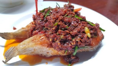 ร้านอาหารปลาเเม่นํ้า(เอกชัย131) -