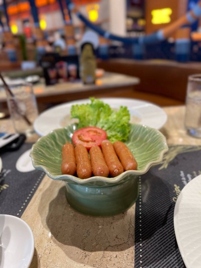 ไส้กรอกวิเศษ (หมู)