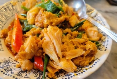 ปูผัดผงกะหรี่