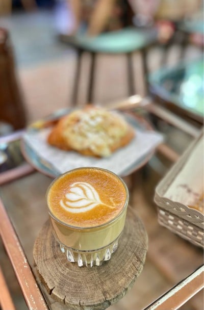 ☕️ Piccolo Latte. (Price 80 Baht.)