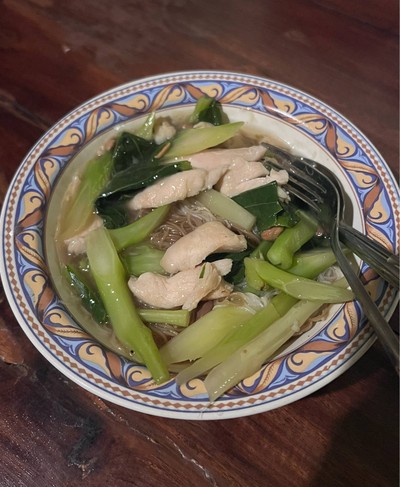 ราดหน้าไก่