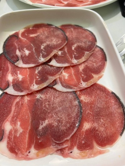 เนื้อลิ้นวัว