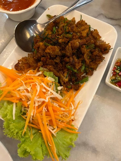 อาหาร หรือ เครื่องดื่ม