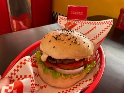 Classic cheese burger