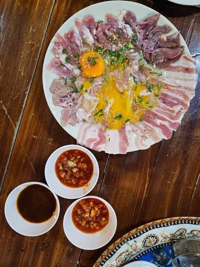 อาหาร หรือ เครื่องดื่ม