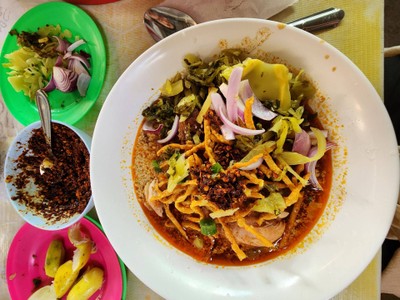 เมนูของร้าน ข้าวซอย ลุงประกิจกาดก้อม