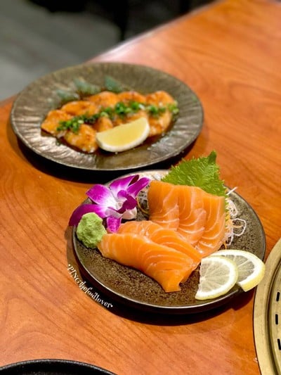 Kura Langsuan Premium Yakiniku & Sushi หลังสวน
