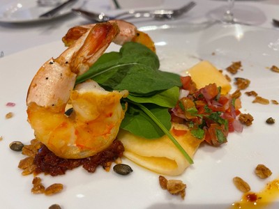 Grilled shrimp salad