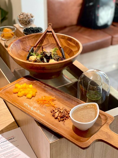 อาหาร หรือ เครื่องดื่ม