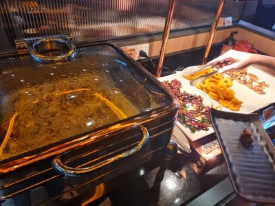 อาหาร หรือ เครื่องดื่ม