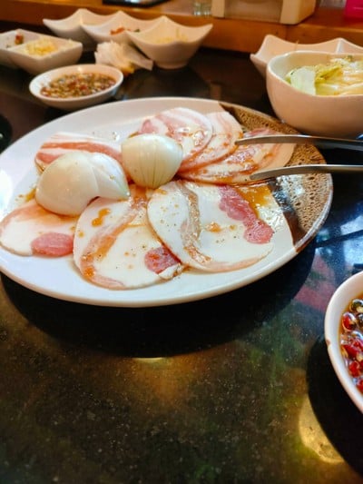 อาหาร หรือ เครื่องดื่ม