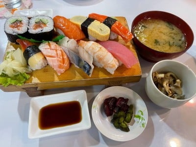 Sushi set