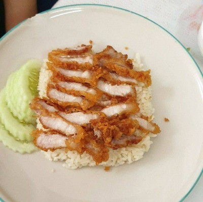 ข้าวหมูทอด(พิเศษ)