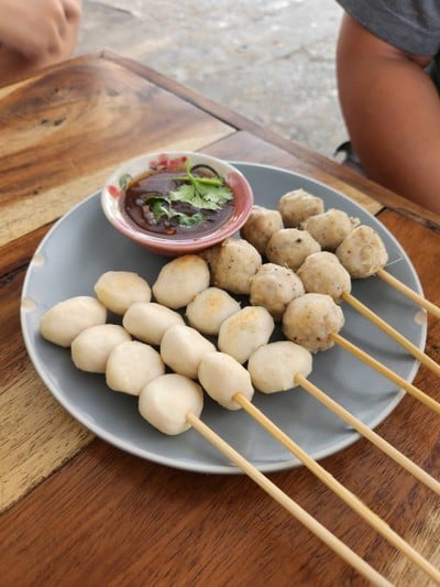 อาหาร หรือ เครื่องดื่ม