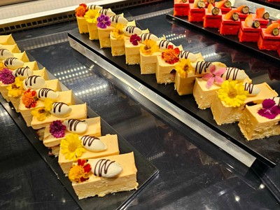 อาหาร หรือ เครื่องดื่ม