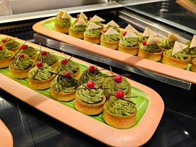 อาหาร หรือ เครื่องดื่ม