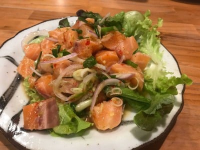 ยำแซลมอน