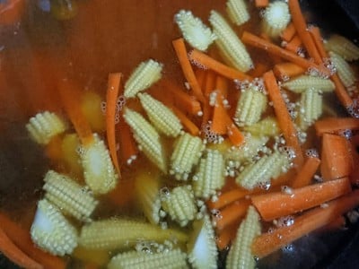 วิธีทำ ผัดไวไว (เมนูล้างตู้เย็น)