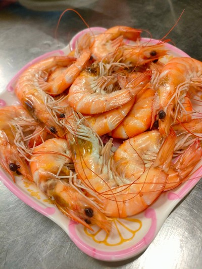 กุ้งขาวต้มเกลือ