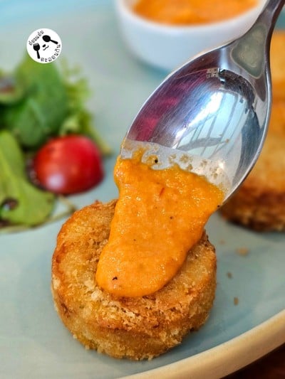 Crab Cake with Spicy Homemade Sauce