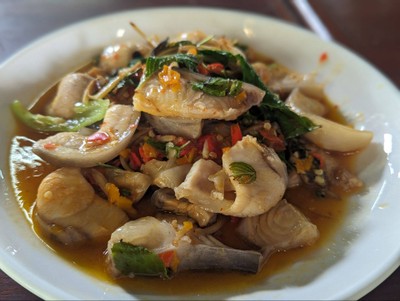 เมนูของร้าน ร้านอาหารปลาเเม่นํ้า(เอกชัย131) -