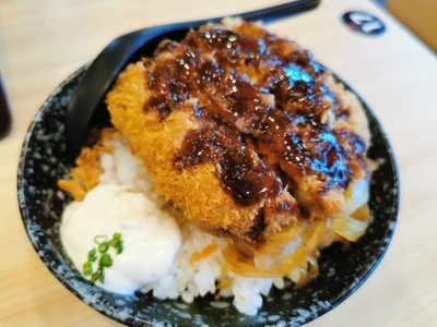 ข้าวหน้าเนื้อกิวคัตสึ