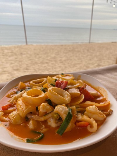 หมึกผัดไข่เค็ม